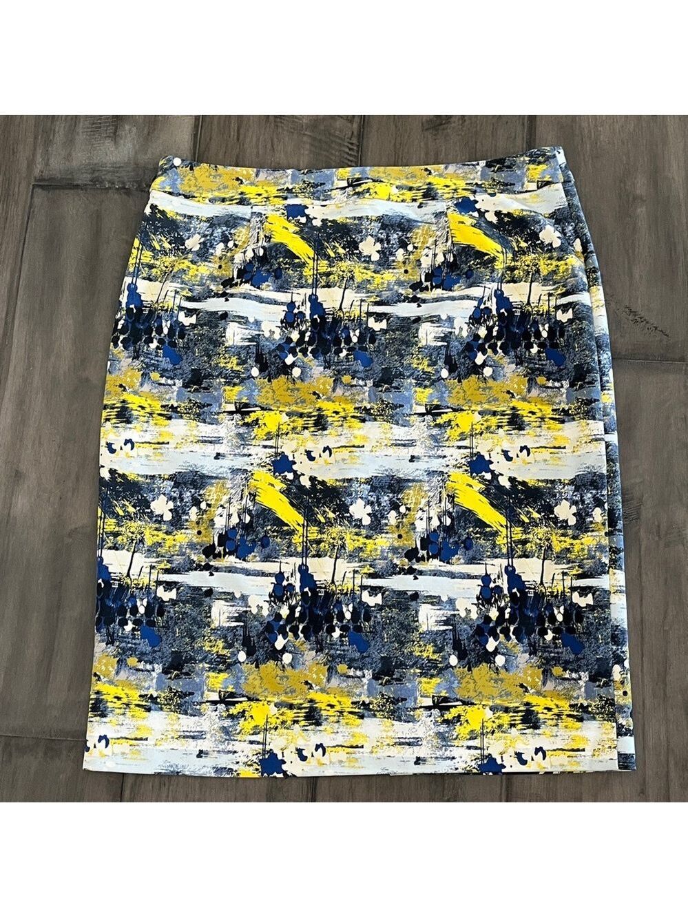 Emerson Rose Watercolors in Paris Pencil Skirt - Size 16